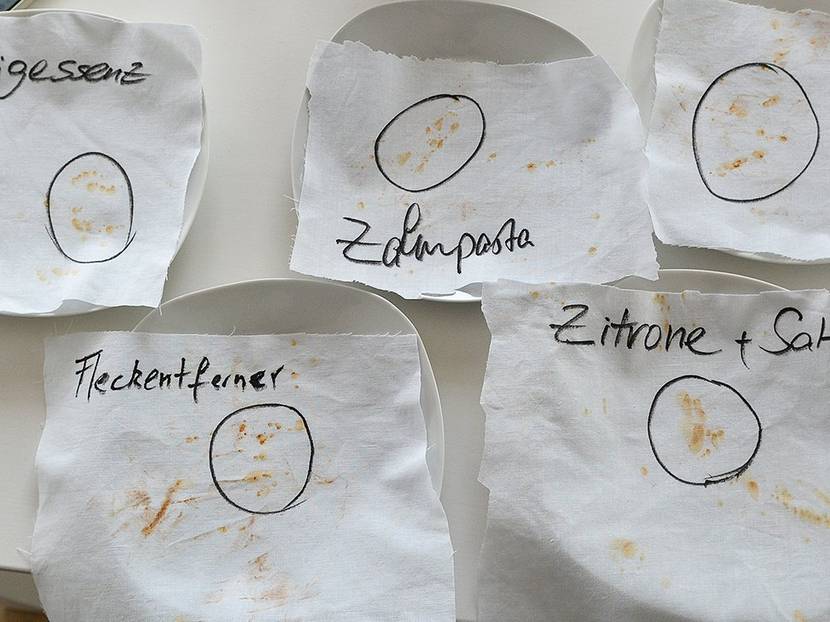 Alle Teststoffstücke sind markiert und beschriftet.