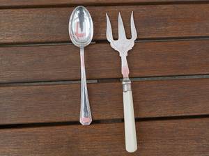 Silber reinigen mit Essig und Backpulver