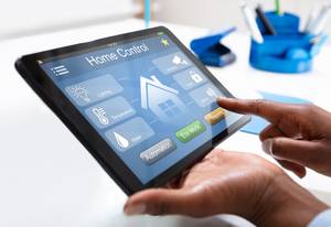 tablet mit einer smart home app