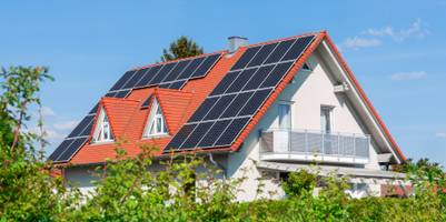 Solarenergie in Wohnungen nutzen: 4 Tipps für Mieter