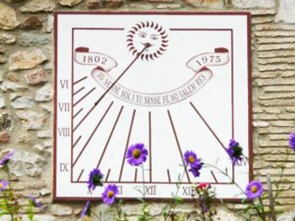 Sonnenuhr bauen In 3 Schritten zur dekorativen GartenSonnenuhr
