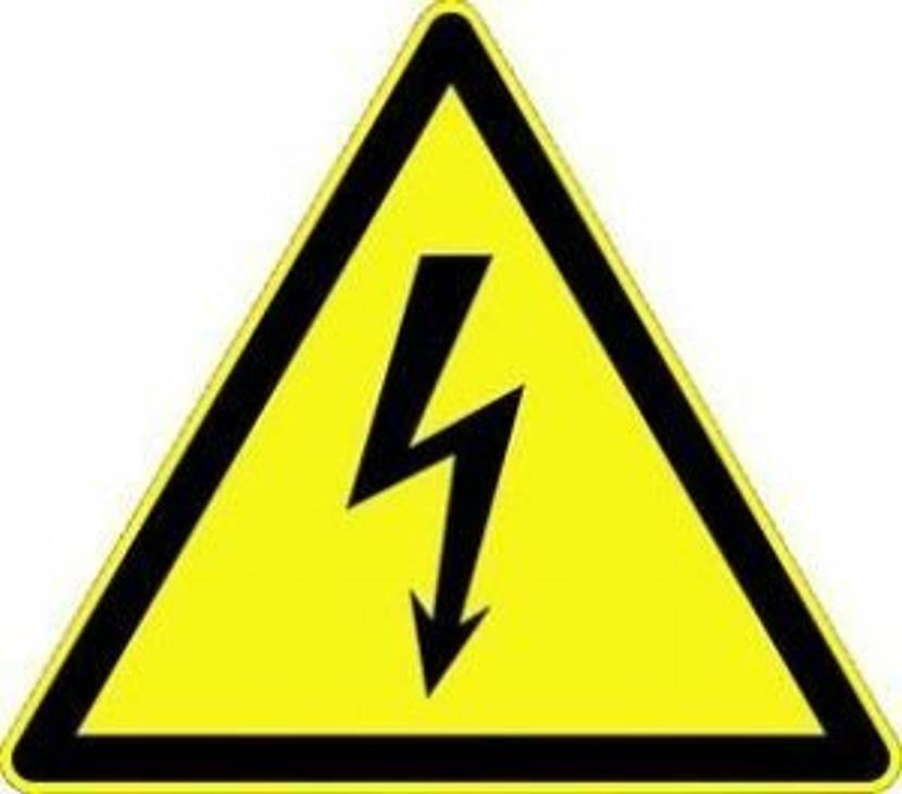 steckdosen-2 Warnzeichen vor elektrischer Spannung