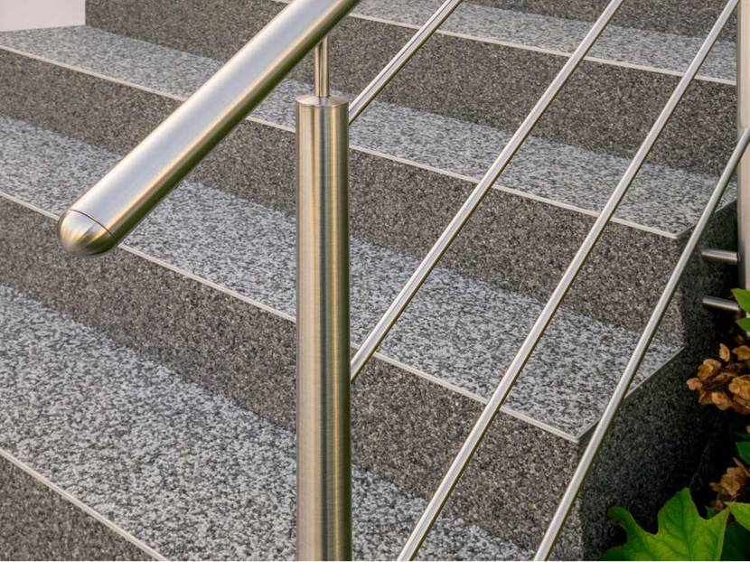 Steinteppich auf Treppe