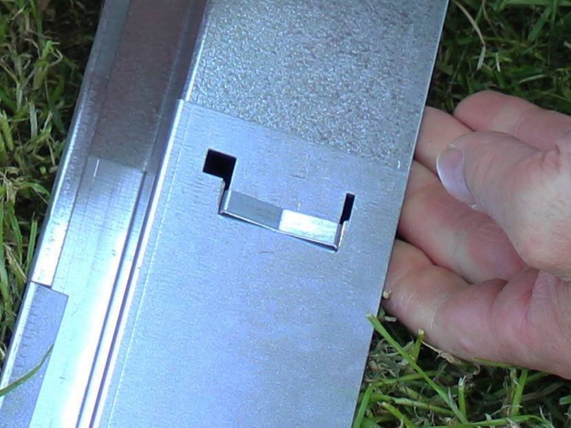 Metallrasenkanten verbinden