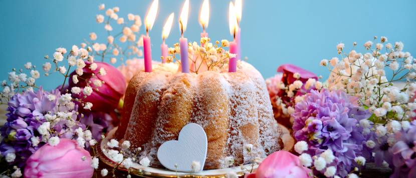 torte-zum-geburtstag-kerzen