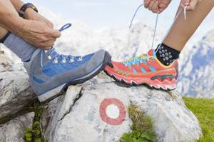 trekkingschuhe-wanderschuhe