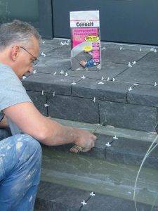 treppe-fliesen-stufe-messen