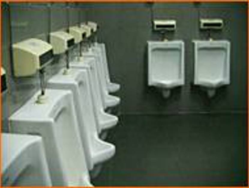 urinal-älterer-bauart