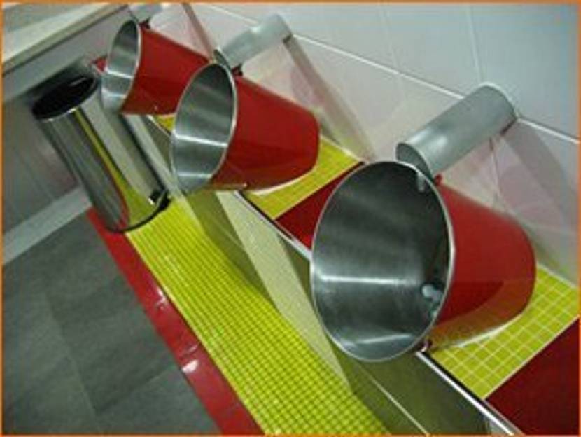 urinale-eimer in london