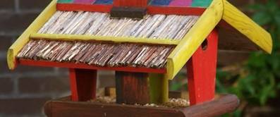 Vogelfutterhaus bauen – Bauanleitungen für Futterhäuschen