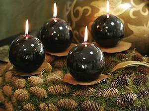 weihnachten-basteln-tannenzapfen-adventskranz