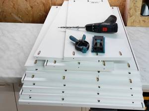 Vorbereitete Pocket Holes für drei Schränke
